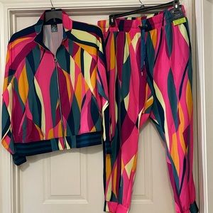 Tek Gear sweatsuit BRAND NEW